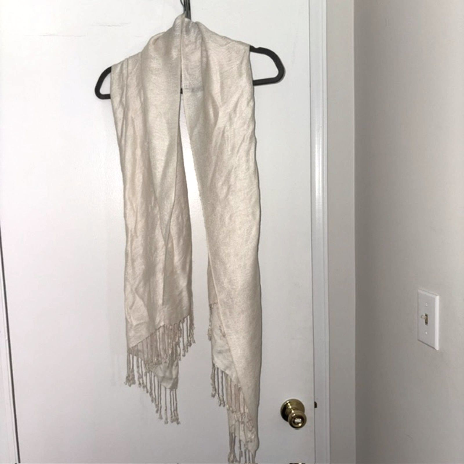 Authentic Cream Silk Pashmina Scarf Authentic Cream Silk Pashmina Scarf